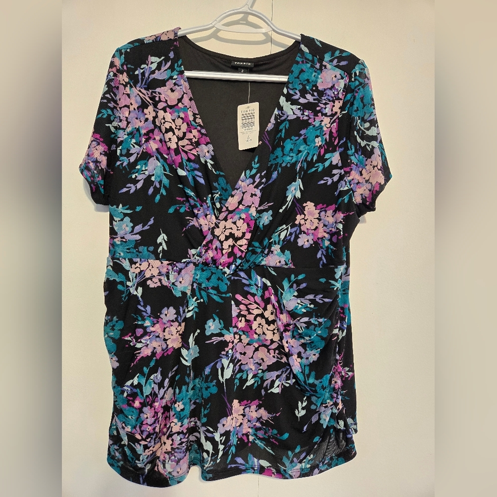 Torrid Floral Mesh Blouse Size 2 (2X)‎ NWT Surplice Stretch Top